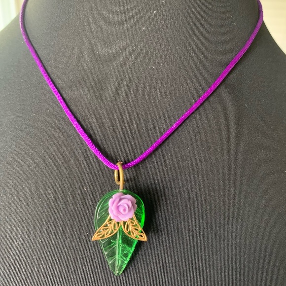 Necklace glass leaf purple and green choker - Picture 4 of 7
